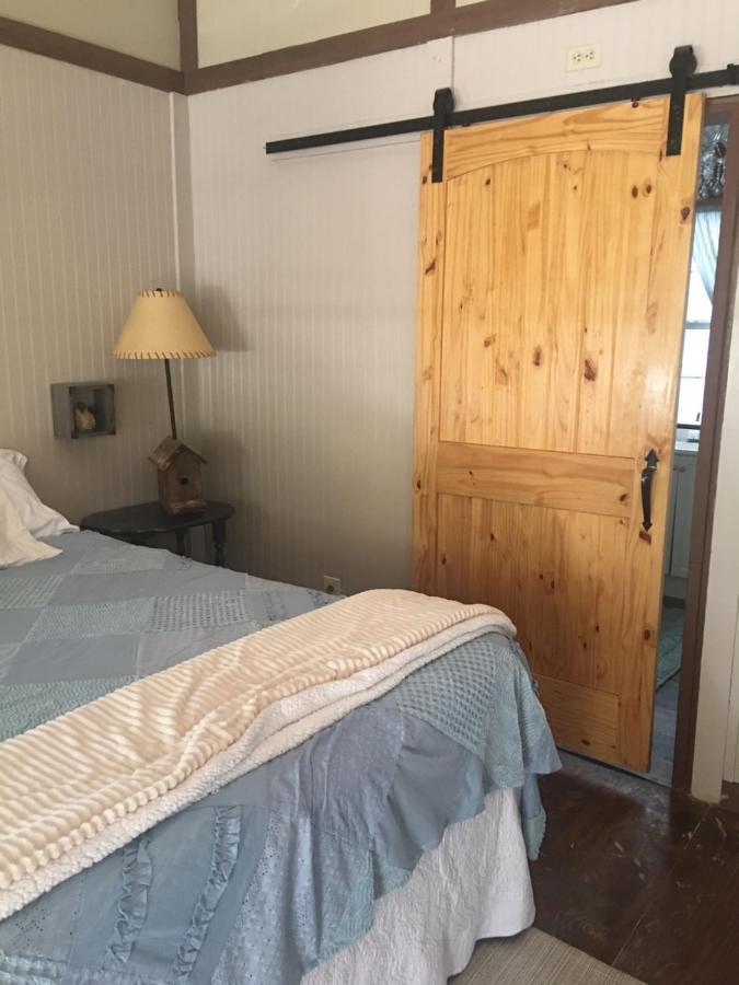 Acorn Hideaways Canton Sweet Tweet Guesthouse King Bed Екстер'єр фото